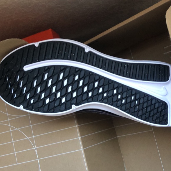 Never worn women’s Nikes. - Picture 3 of 3